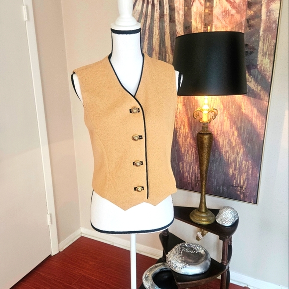 St. John Tan Vest with Black Trim - Picture 1 of 6